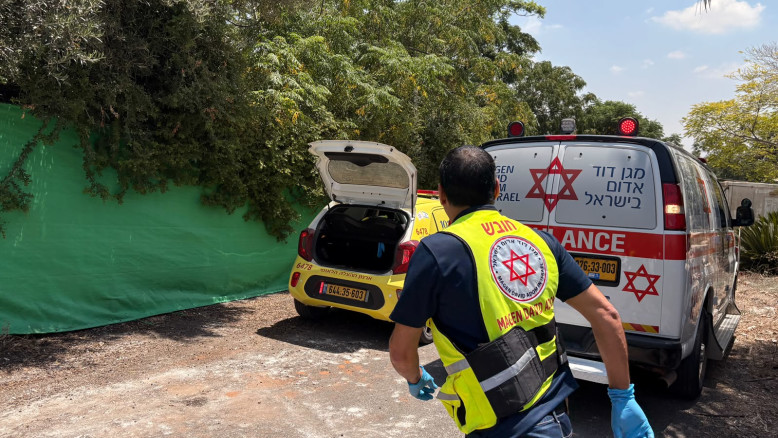 גרב כבן 80 נפצע באורח בינוני מפגיעת רכב במועצה האזורית אלונה