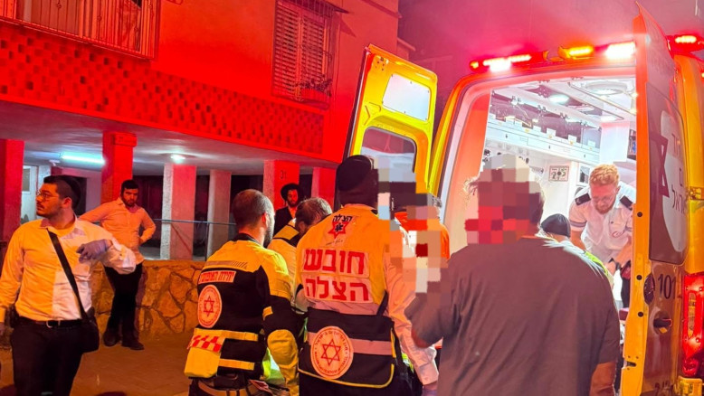 תינוק נחנק משקית בבני ברק, מצבו אנוש