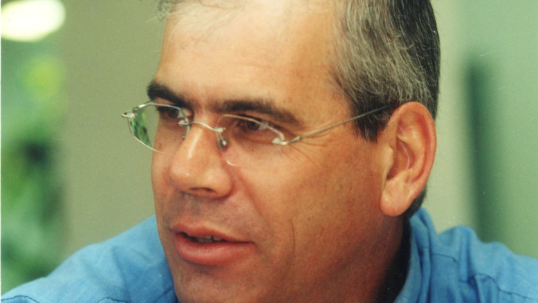 אורן נהרי נפרד מהמיקרופון – וגילה לנו סוד בן 55 שנה