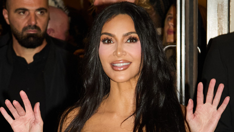 Three looks in one evening: Kim Kardashian didn't know when to stop