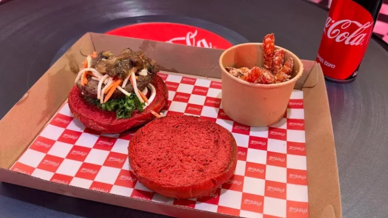 Coca-Cola's diner opens: we tasted the dishes and checked if it's worth 57 shekels