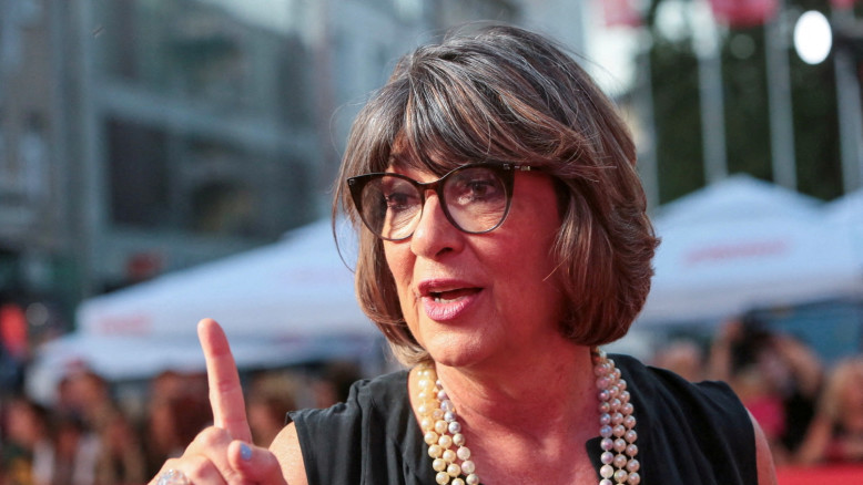 After 43 years: CNN's legendary anchor departs