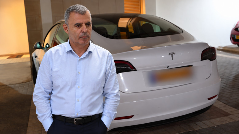 רכבי היוקרה של ראש עיריית כפר סבא - והחשד: "טובות ההנאה מאנשי עסקים"