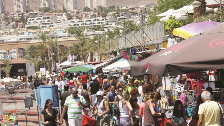 La Promenade di Eilat: Un Cuore Pulsante che Spera di Rinascere