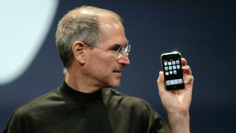 The CIA Saved Steve Jobs – And History Is in Your Pocket