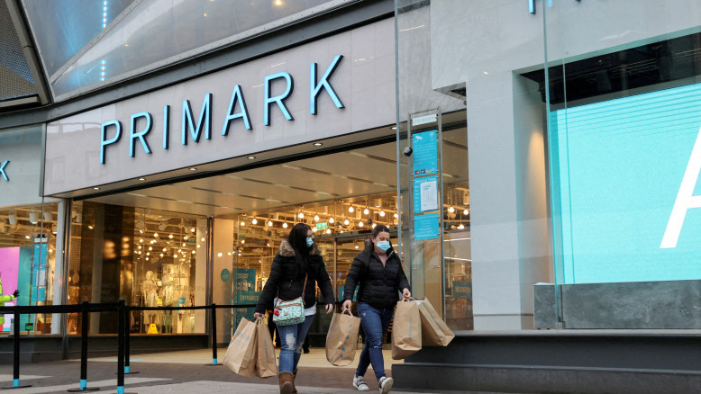La scissione di Primark: Associated British Foods valuta un passo strategico per rilanciare la sua attività di moda dopo la diminuzione del profitto annuale del 13%