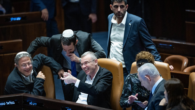 המרוץ האחרון של הקואליציה: החוקים שינסו להעביר בדקה ה־90