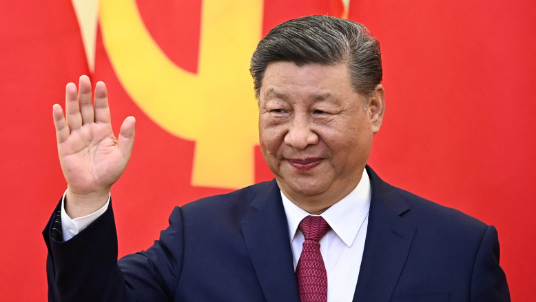 Tesla riduce la dipendenza da componenti cinesi per evitare dazi e tensioni geopolitiche