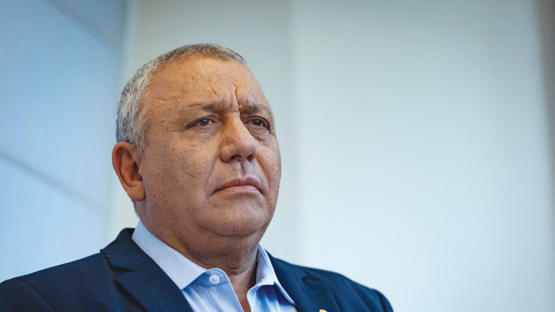 Former Head of Security for Personalities Unit Attacks Zini: 'Basic Lack of Understanding'