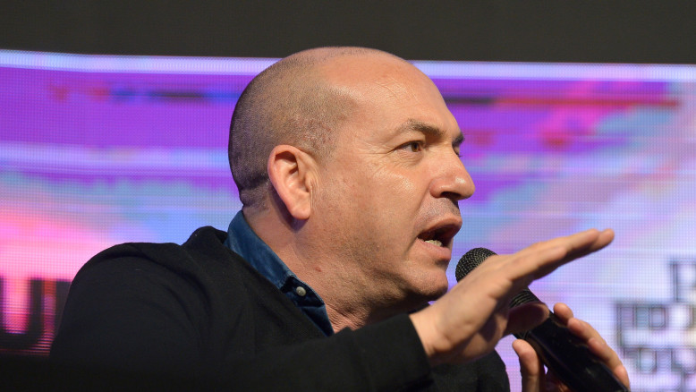 Netanyahu resta in silenzio dopo la morte di Mati Kessafi: la frase “uno-zero per Bibi” riemerge