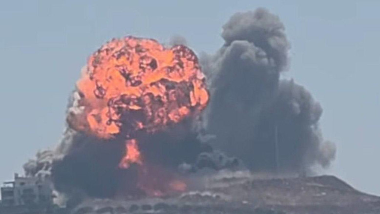 IDF avvisa evacuazione nei villaggi libanesi: attacchi e neutralizzazione di Abu Ali Salama