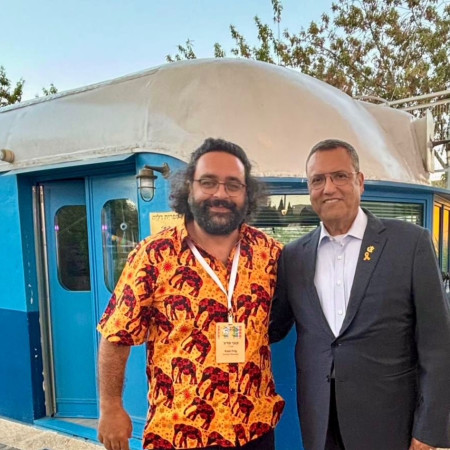 משה ליאון וקובי פריג'  (צילום: באדיבות תיאטרון הקרון)