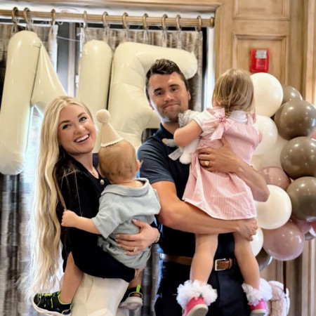 צ'ארלי קירק ומשפחתו (צילום: רשתות חברתיות, שימוש לפי סעיף 27 א')