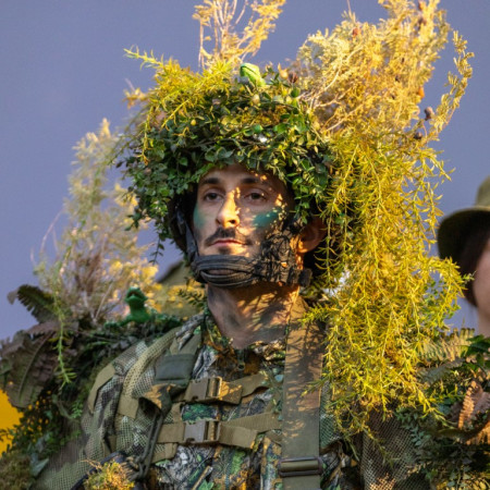 תומר קאפון בצילומים לליברה וצ'יק (צילום: ליז טיאר)