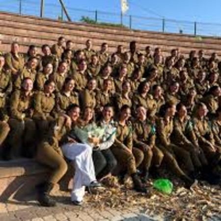 תצפיתניות נחל עוז