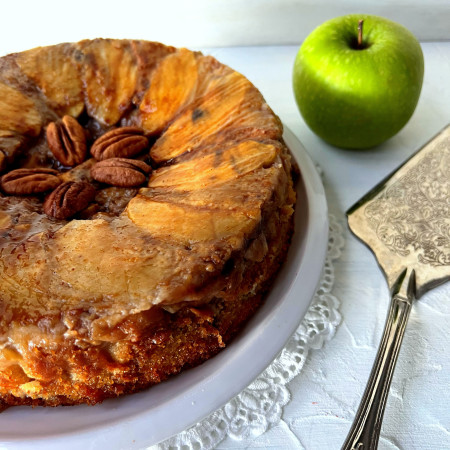 עוגת תופין ותפוחים בטעם קינמון