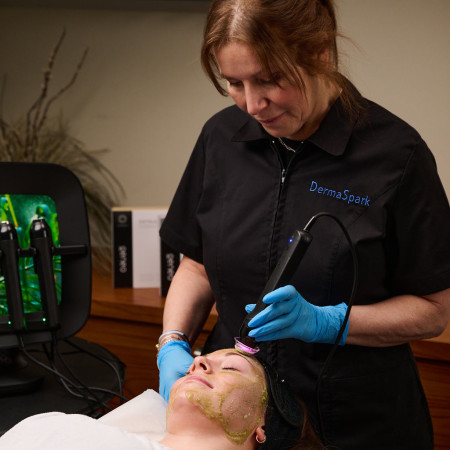 טיפול בפלטפורמת גנאו איקס X של אלפאמדיקס