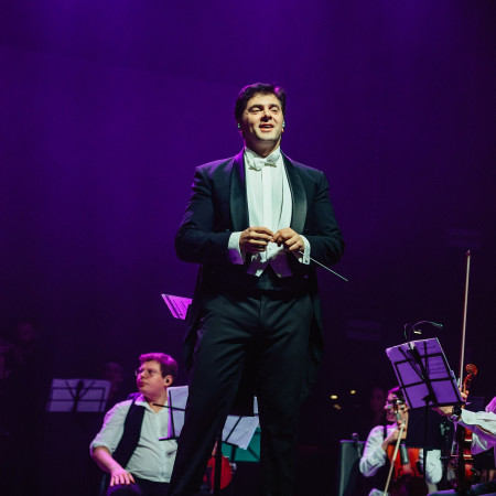 נזר יעקובנצ'וק, המנצח של התזמורת