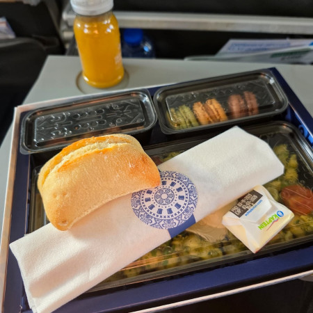 ארוחה במחלקת עסקים