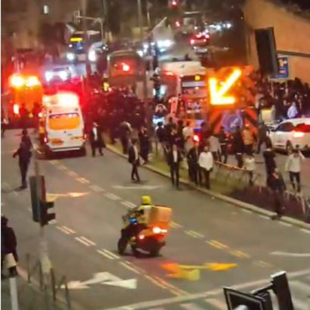 הפגנת החרדים בירושלים, אזור תאונת האוטובוס