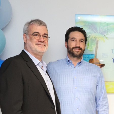 דיויד אריסון ואלי שפרכר (צילום: מירי גטניו, דוברות איכילוב)