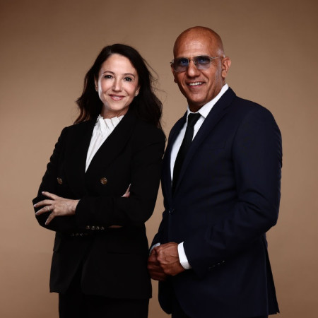 עורכי הדין של עמרי מניב - אסף שרעף ונילי שץ (צילום: מור צידון)