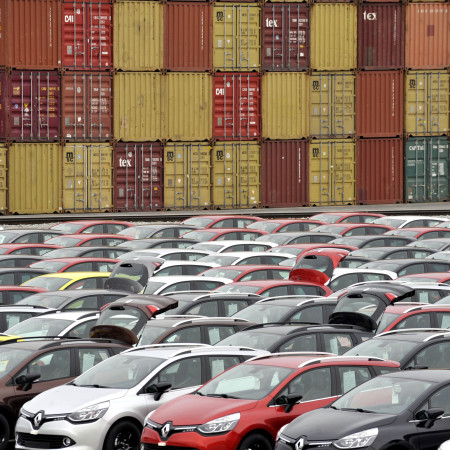 רכבי רנו שיוצרו בטורקיה ממתינים לייצוא