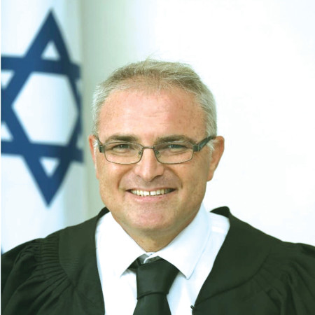 השופט אלעד שור