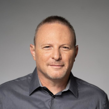 סמנכ''ל השיווק של ''פלאפון'' ו-''yes'', דרור בהט