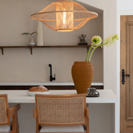 באדיבות לייט אין