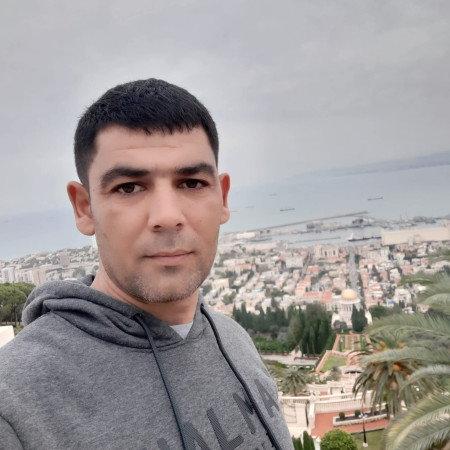 אמיד מורטוזוב