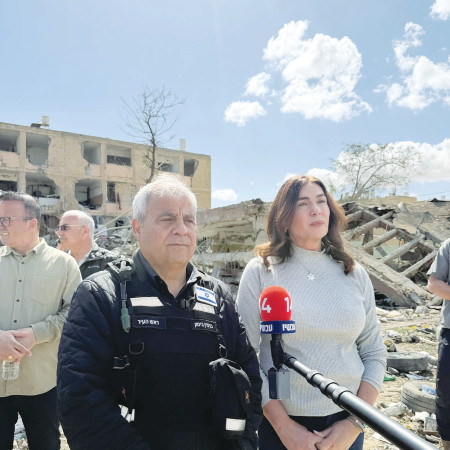 בני ביטון והשרה רגב  (צילום: משרד התחבורה)
