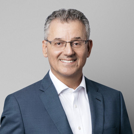 גיל קרני (צילום: ולרי פטרובה )