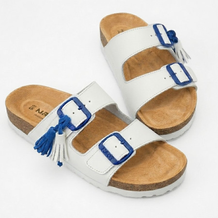 דגם שחר ליום עצמאות של נאות. מחיר 469 שקל