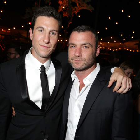 לייב ופאבלו שרייבר (צילום: Eric Charbonneau/Getty Images for Netflix)