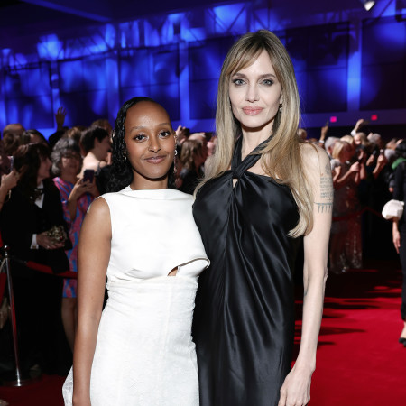 אנג'לינה ג'ולי וזהרה (צילום: Emma McIntyre/Getty Images for Palm Springs International Film Society)