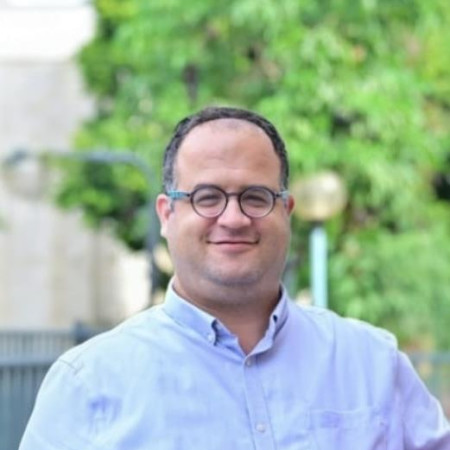 עו''ד משה רנד, מתנדב במחלקת יעוץ משפטי ביד שרה
