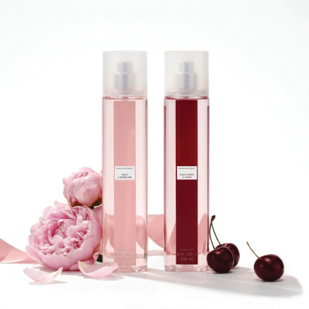 סדרת ספריי גוף חדשה ICON BODY MIST של Banana Republic. מחיר: 69.90 שקלים
