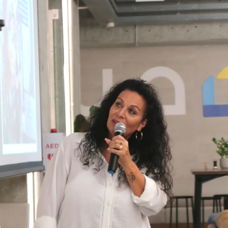 יונה אדם, אמה של מפל אדם ז''ל שנרצחה בנובה