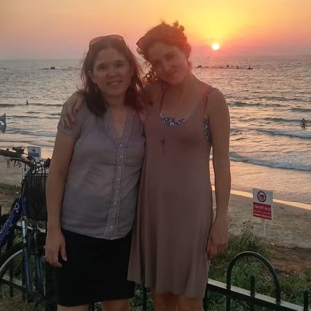 לילי בן עמי ומיכל סלה ז''ל (צילום: באדיבות המשפחה)