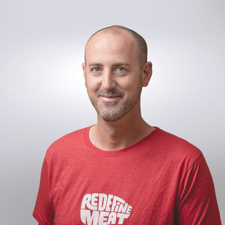 אשחר בן שטרית מנכ''ל ומייסד חברת הפודטק Redefine Meat (צילום: יקיר פולק)