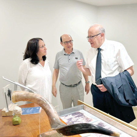 השופט יוסף אלרון, פרופ' אפרים צדקה, עליזה דיין חממה  (צילום: יחצ)