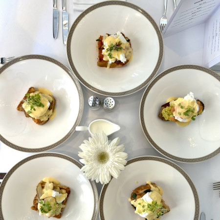 מנות האגז בנדיקט בוולדורף אסטוריה