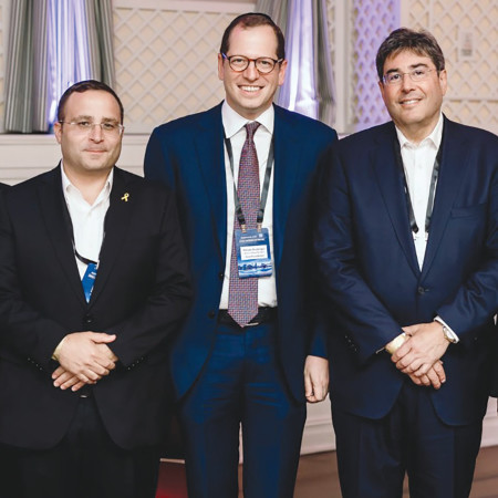 אריק גולדשטיין מנכ''ל הפדרציה היהודית של ניו יורק, יהודה נויברגר חבר הנהלה בכיר, קרן תתיא, ישראל גולדשמיט מייסד ויו''ר משותף קרן תתיא (צילום:  מרק ישראל סלם, גיא סידי)