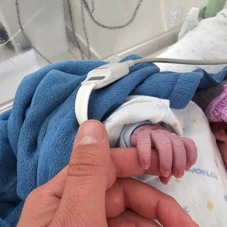 ניצן שפירא והילודה הטרייה (צילום: צילום מסך מתוך האינסטגרם)