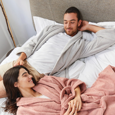 חלוק מפנק יוניסקס של COTTON CLUB