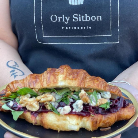 מאפה מהפטיסרי של אורלי סיטבון, ''בשבועיים הקרובים נחליט מה לעשות''