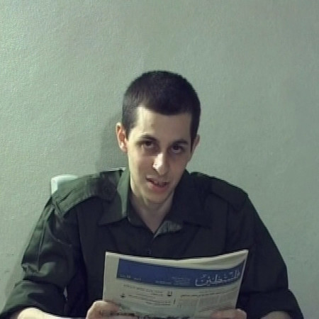 גלעד שליט, מתוך ''שבויים''