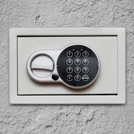 תכשיטים, נשק ושקט נפשי: טיפים לבחירת כספת ביתית