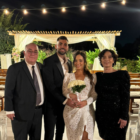 פנינה בניהו, ענבל בניהו, גיא סדרינה ואבי בניהו  (צילום: רמי כהן)